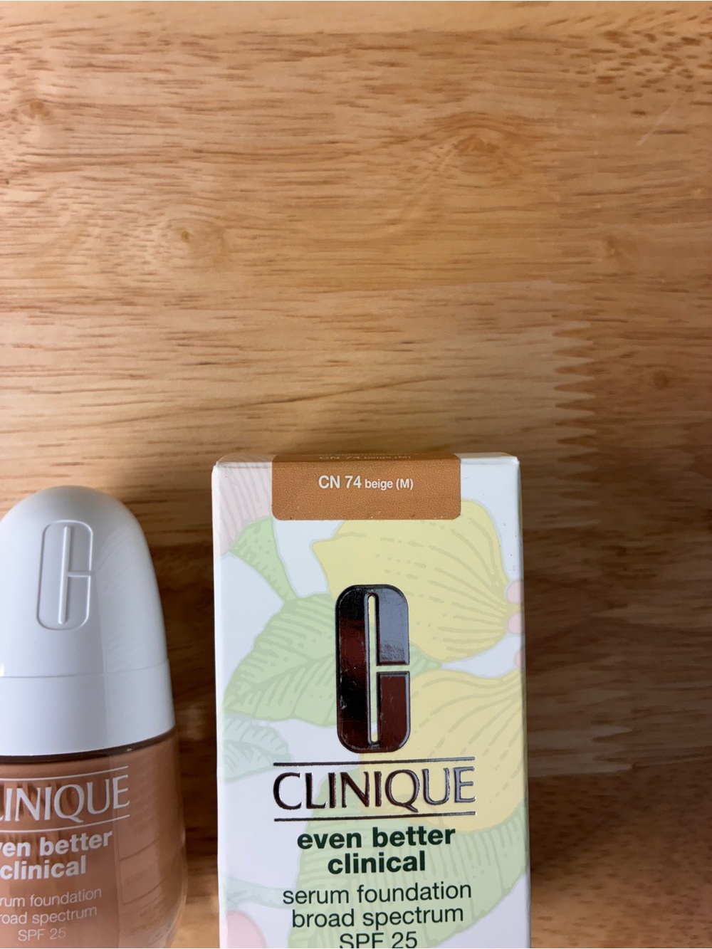 Clinique Even Better Clinical Serum Liquid Foundation CN 74 Biege (M) New - Picture 3 of 9